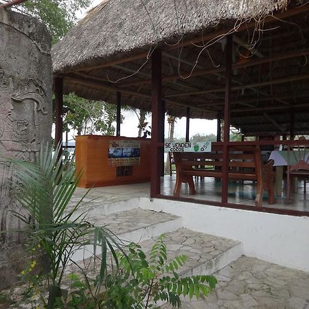 Hotel Santa Barbara Tikal 弗洛勒斯 外观 照片